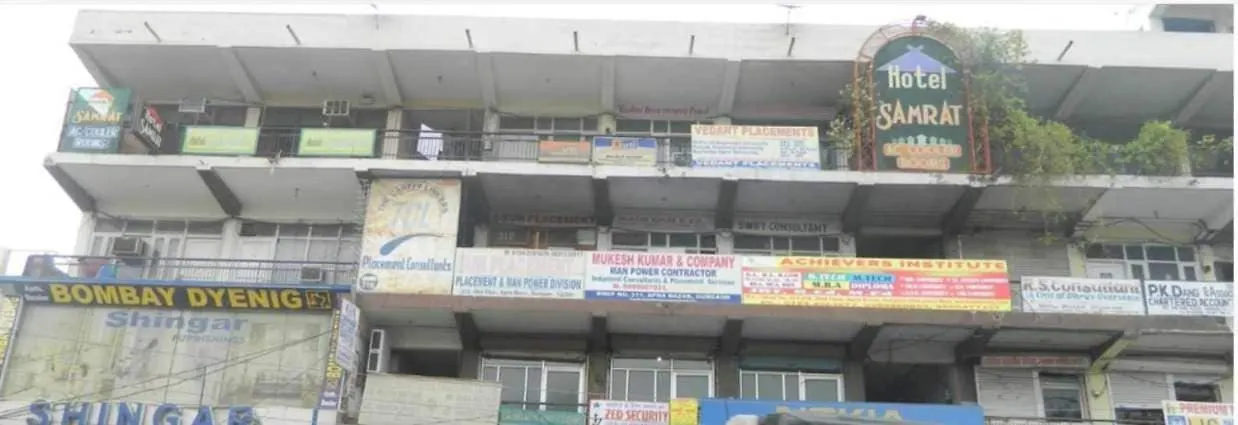 OYO 27864 Hotel Samrat Gurgaon