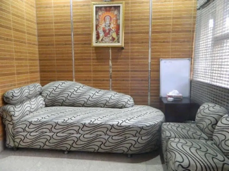 OYO 27864 Hotel Samrat Gurgaon 3*,