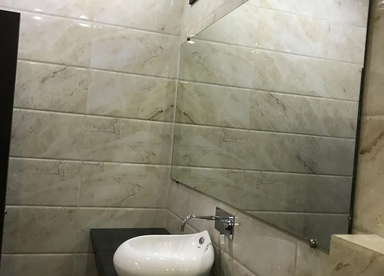 Super Hotel O Samrat Gurgaon 3*,  India