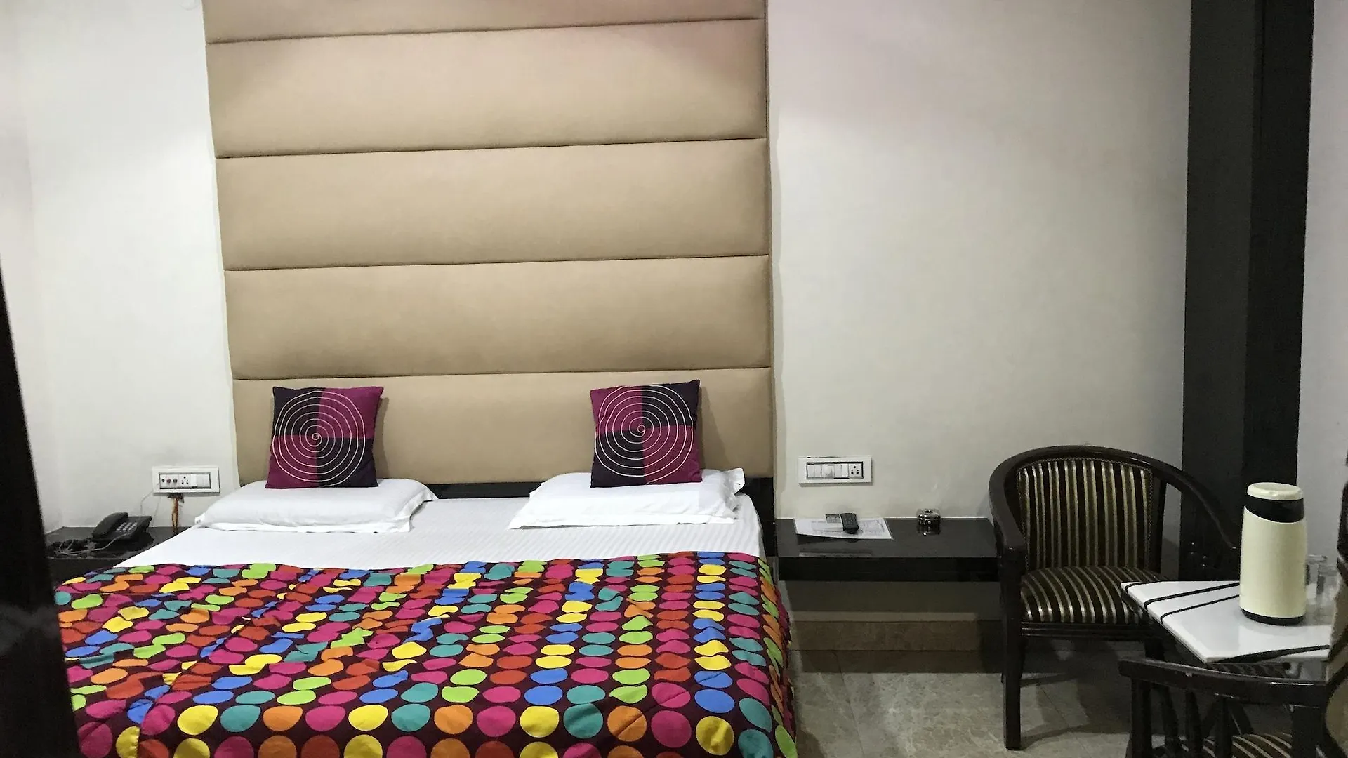 Super Hotel O Samrat Gurgaon 3*,  India